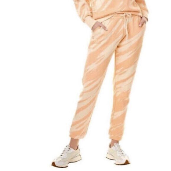 Sweaty Betty Essentials Sweatshirt & Pocket Joggers - Nectarine Orange Tie Dye - Picture 3 of 11